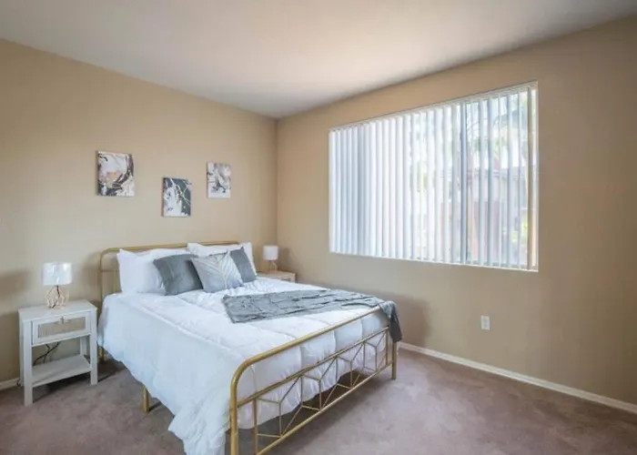 Apartament Modern 2br Oasis Pool, Gym & Parking Near Airport Phoenix